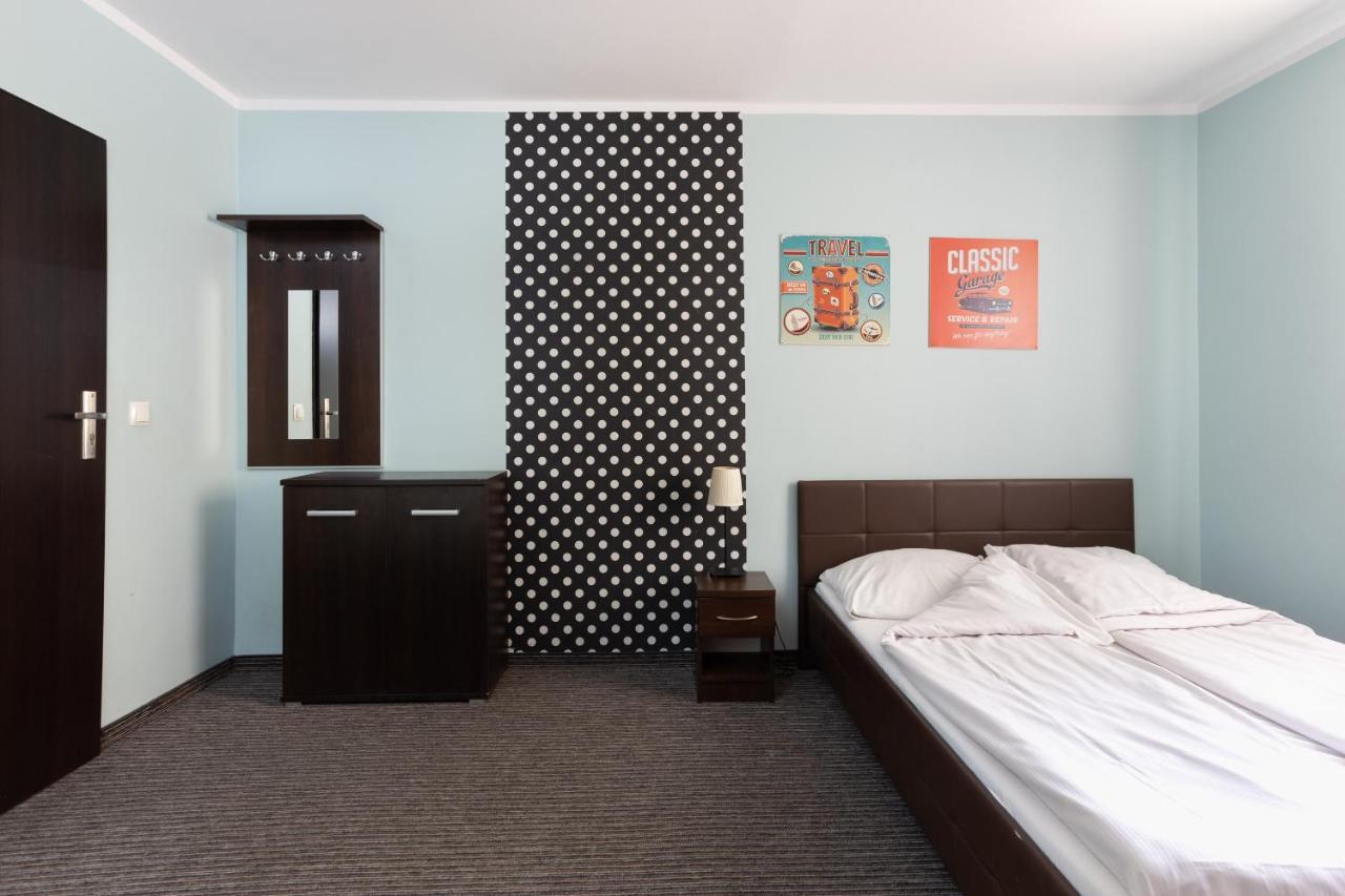 ורוצלב Shick Hostel מראה חיצוני תמונה
