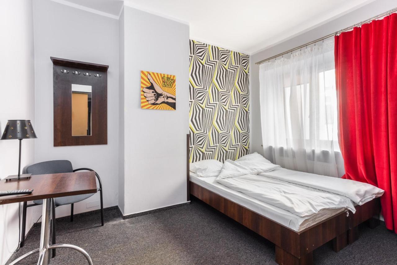 ורוצלב Shick Hostel מראה חיצוני תמונה