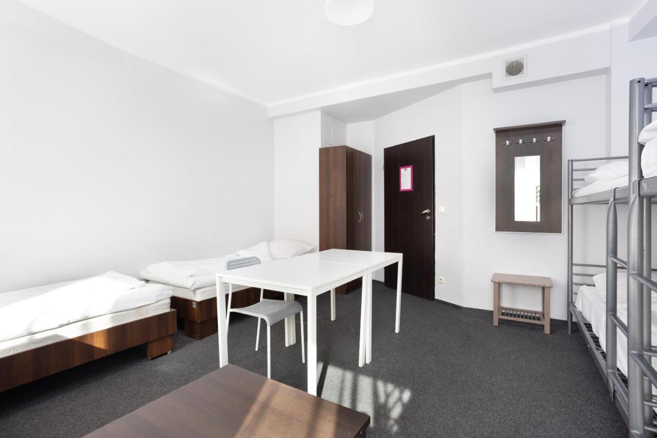 ורוצלב Shick Hostel מראה חיצוני תמונה