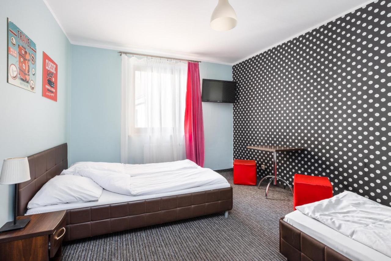 ורוצלב Shick Hostel מראה חיצוני תמונה